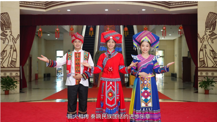 图片9：学生讲思政课1.png